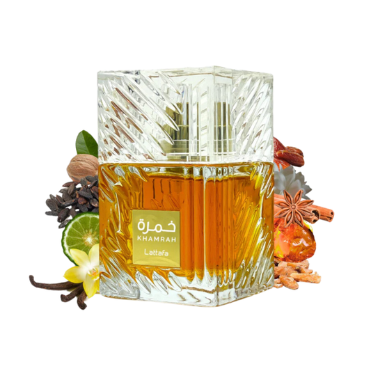 Lattafa Khamrah Eau de Parfum es una fragancia cálida y exótica que transporta a un mundo de lujo oriental. Sus notas especiadas y dulces crean un aroma hipnótico y seductor. En su salida, la canela y la nuez moscada se mezclan con un toque de bergamota p
