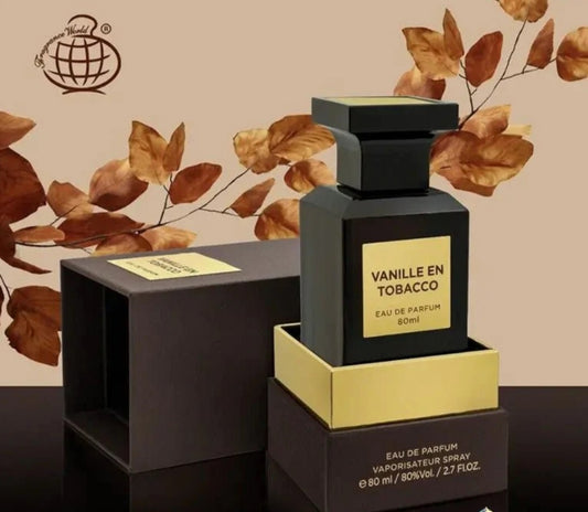 Vanille En Tobacco
Disfruta de la lujosa, cálida y clásica fragancia del agua de perfume Fragrance World Vanille En Tobacco. Sumérgete en los tradicionales clubes de caballeros ingleses con ricas notas de frijoles tonka, vainilla, cacao, frutas secas y sa