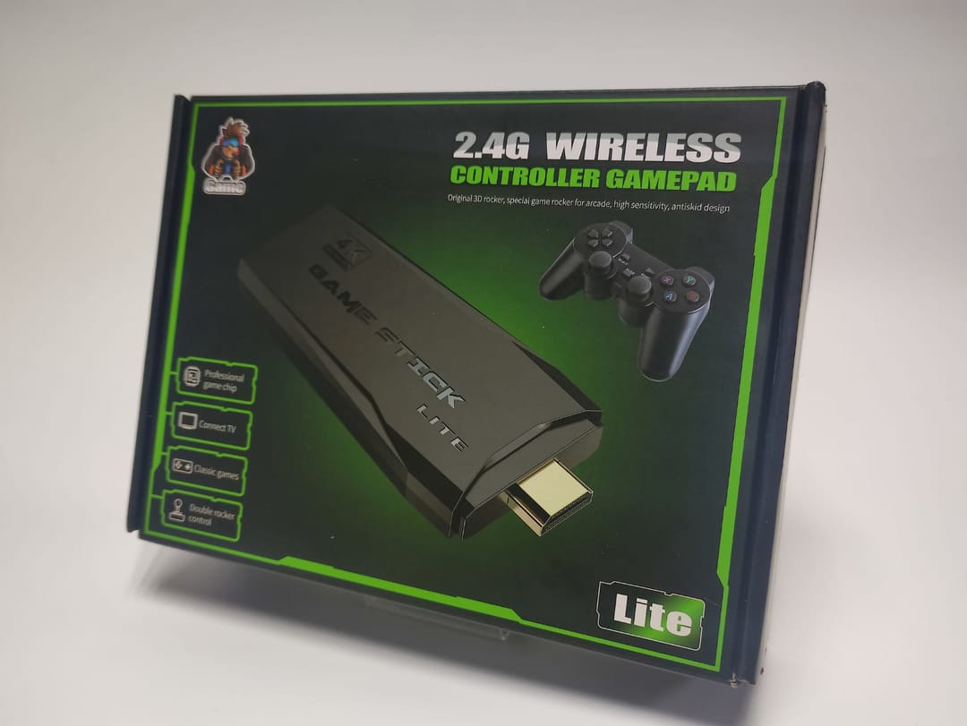 Consola de juegos con dos joysticks sin pedigrí Game Stick Lite 64 GB 10000 juegos / Consola de juegos para TV