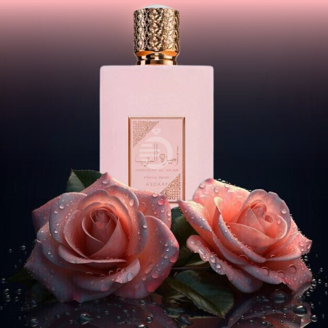 Ameerat Al Arab Prive Rose | EDP | 100 ml | Asdaaf

Con notas de salida de fresa, uvas y naranja, notas de corazón de rosa, almizcle blanco, gardenia, jazmín, ylang-ylang y azucena, y notas de fondo de ámbar,