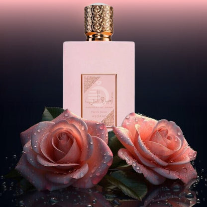 Ameerat Al Arab Prive Rose | EDP | 100 ml | Asdaaf

Con notas de salida de fresa, uvas y naranja, notas de corazón de rosa, almizcle blanco, gardenia, jazmín, ylang-ylang y azucena, y notas de fondo de ámbar,
